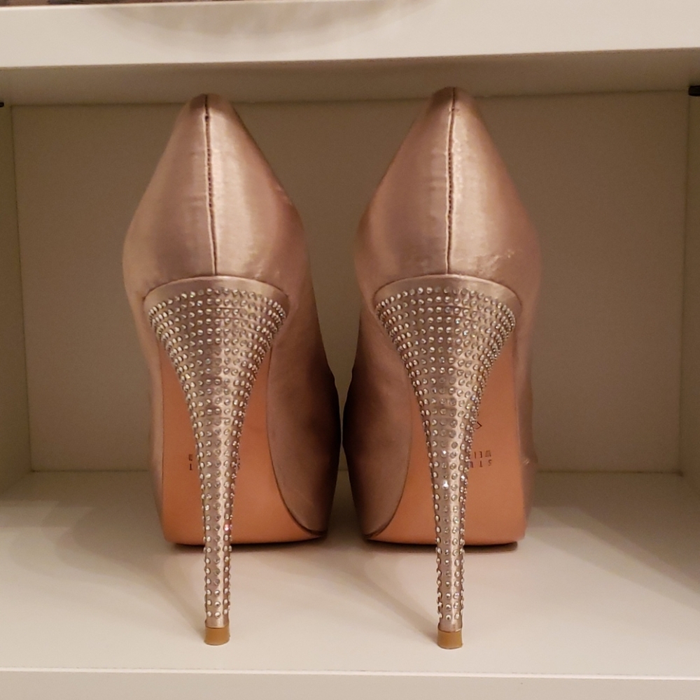 Peep toe heels